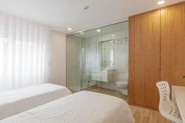پانسیون Central Suites