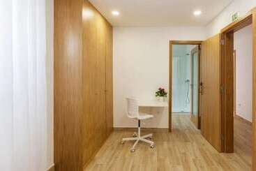 پانسیون Central Suites