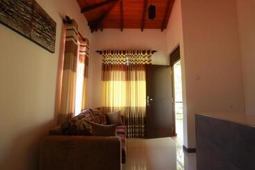 پانسیون River Breeze Villa Bentota