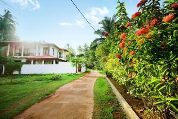 پانسیون River Breeze Villa Bentota