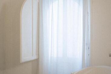 تختخواب و صبحانه Sui Tetti Luxury Rooms