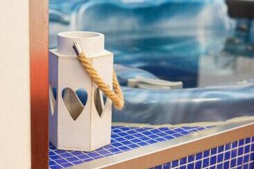 تختخواب و صبحانه Sui Tetti Luxury Rooms