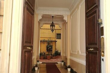 تختخواب و صبحانه Residenza Ottaviani Roma