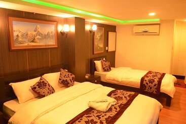 هتل Holiday Inn