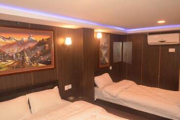 هتل Holiday Inn