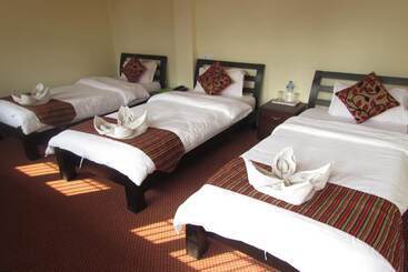 هتل Holiday Inn