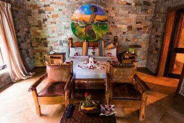 هتل Kuriftu Resort & Spa Bishoftu
