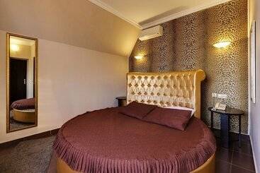 هتل Marton Villa Diego