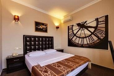 هتل Marton Villa Diego