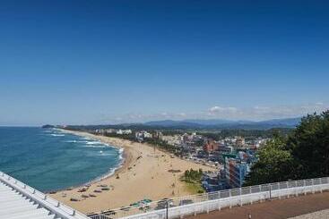 هتل Naksan Beach