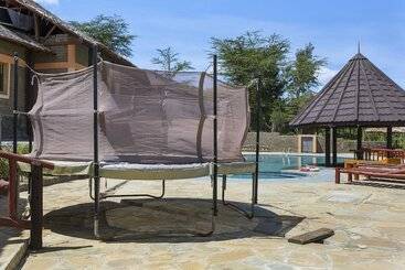 هتل Sirville Lake Elementaita Lodge
