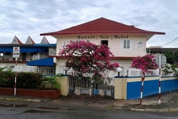 هتل Sunset Inn