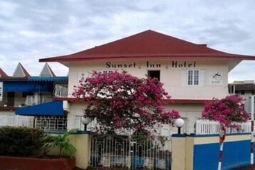 هتل Sunset Inn