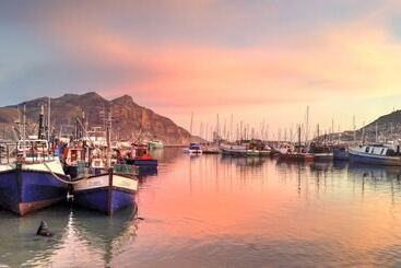 Hout Bay Beach Cottage