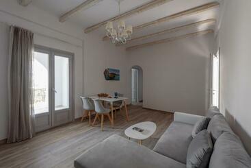 Ikies Santo Filoxenia Apartments