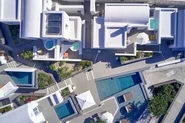 Nova Luxury Suites