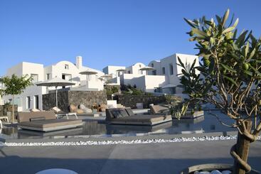 Nova Luxury Suites