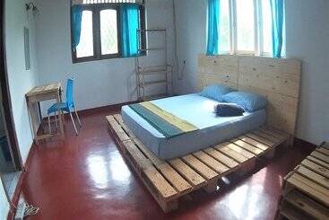 پانسیون The Pallet House