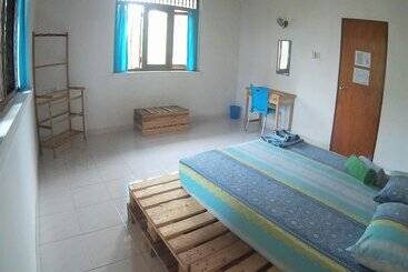 پانسیون The Pallet House