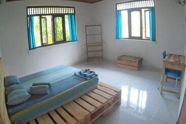 پانسیون The Pallet House