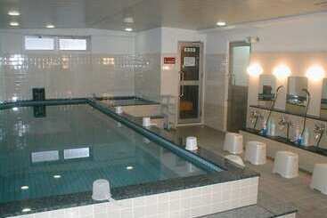 Capsule Hotel Kobe Sannomiya