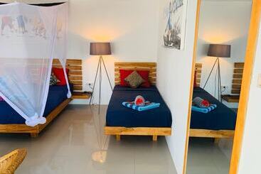 هتل Damai Bungalows