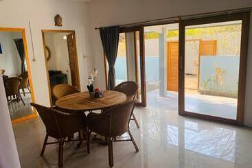 هتل Damai Bungalows