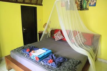 هتل Damai Bungalows