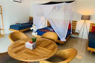 هتل Damai Bungalows