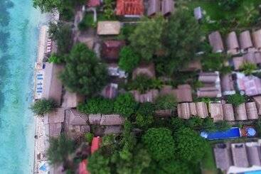 هتل Damai Bungalows