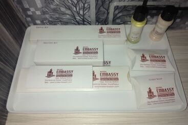 هتل Embassy International