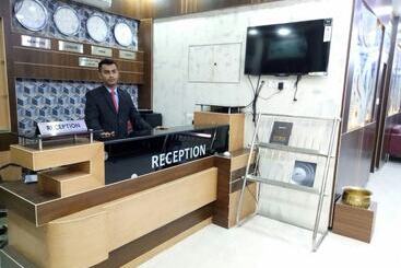 هتل Embassy International