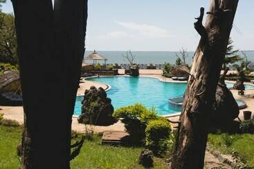 هتل Kuriftu Resort & Spa Lake Tana