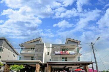 هتل Palm City Villa