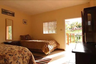 هتل Paradise Reggae Resort