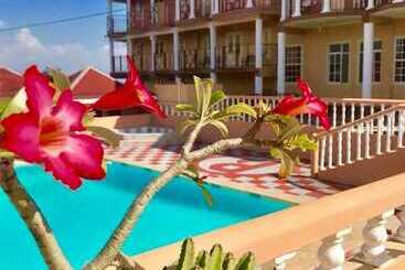 هتل Paradise Reggae Resort