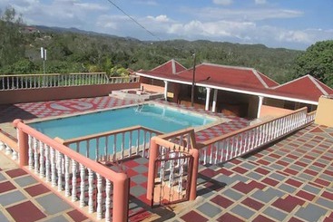 هتل Paradise Reggae Resort