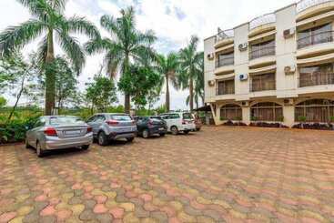 هتل Treebo Reveniir Resort