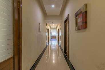 هتل Treebo Reveniir Resort