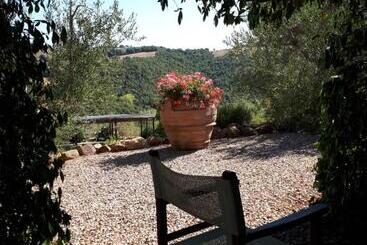 هتل روستایی Agriturismo Podere San Lorenzo 1866