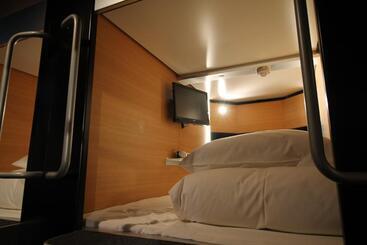 هتل Sejour Inn Capsule