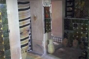پانسیون Gite Chez L'habitant Amzil