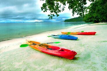 پانسیون Waiwo Dive Resort