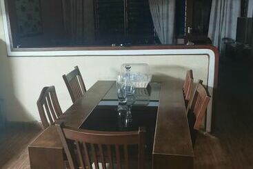 Qua Bruce Apartment