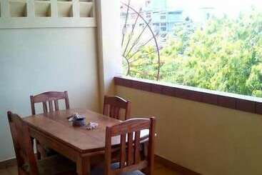 Qua Bruce Apartment