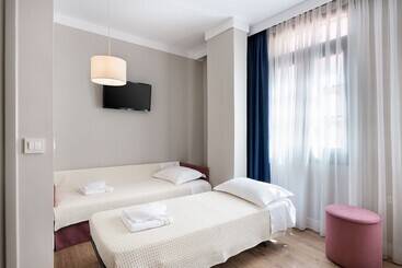 Viaggio Elegant Rooms