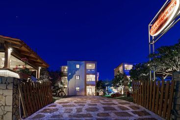 آپارتمانهای توریستها Gereoudis Village