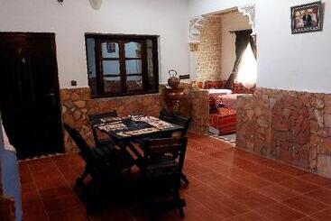 تختخواب و صبحانه Tizi Maison D Hôtes