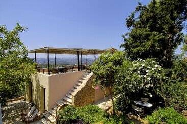 Elia Traditional Hotel & Spa