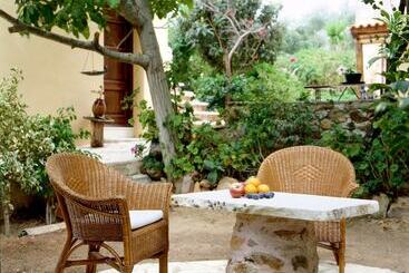 Elia Traditional Hotel & Spa